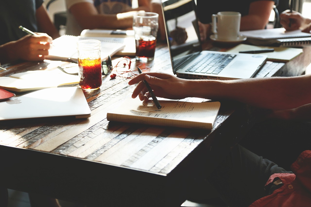 Ultimate Guide to Successfully Starting a Business in Kuwait as a Foreigner in 2025