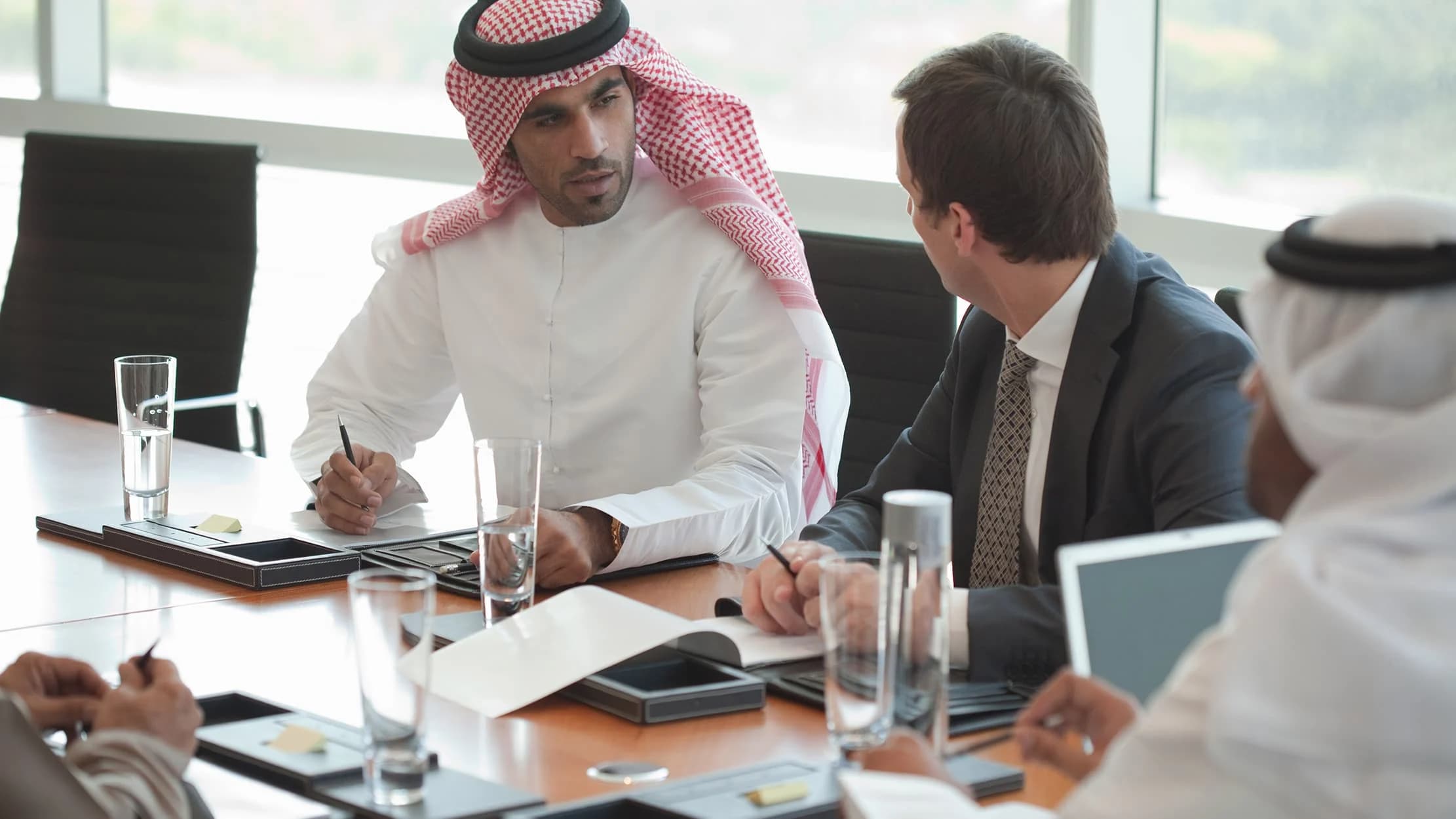 Why Kuwait Businesses Must Hire Professional Web Developers in 2025